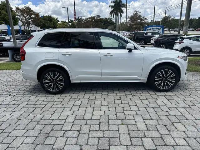 2020 Volvo XC90 T6 Momentum 6 Passenger