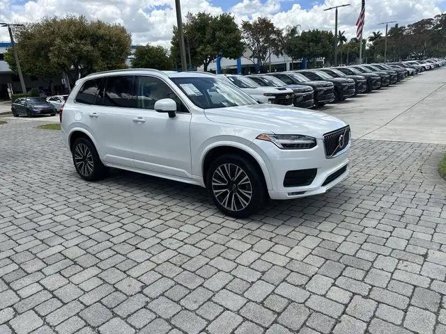 2020 Volvo XC90 T6 Momentum 6 Passenger