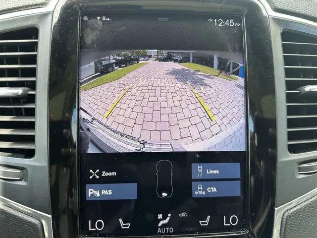 2020 Volvo XC90 T6 Momentum 6 Passenger