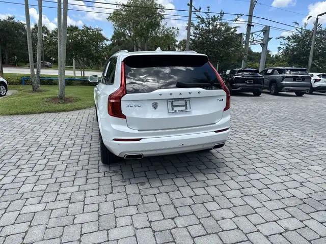 2020 Volvo XC90 T6 Momentum 6 Passenger