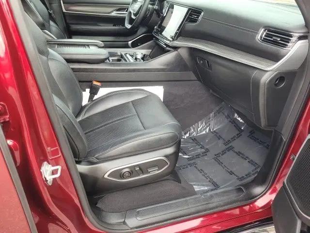 2023 Jeep Wagoneer Series III 4x4