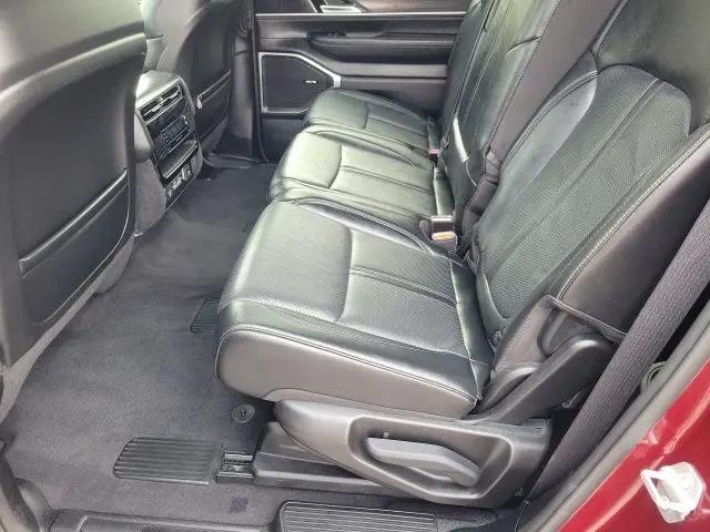 2023 Jeep Wagoneer Series III 4x4