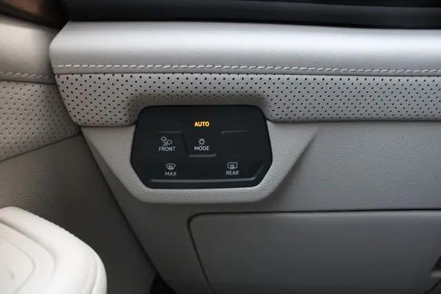 2026 Volkswagen Atlas SE