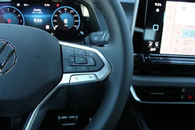 2026 Volkswagen Atlas Cross Sport SEL R-Line Black