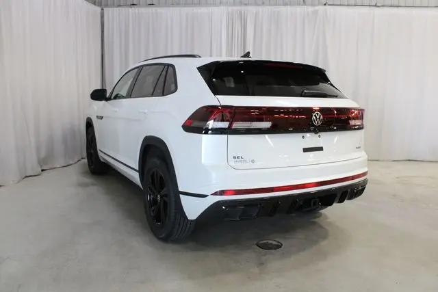 2026 Volkswagen Atlas Cross Sport SEL R-Line Black