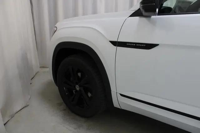 2026 Volkswagen Atlas Cross Sport SEL R-Line Black