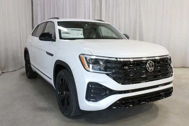 2026 Volkswagen Atlas Cross Sport SEL R-Line Black