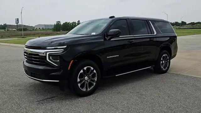 2026 Chevrolet Suburban LS, 4WD