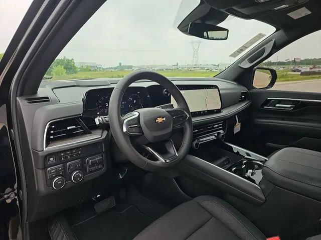 2026 Chevrolet Suburban LS, 4WD