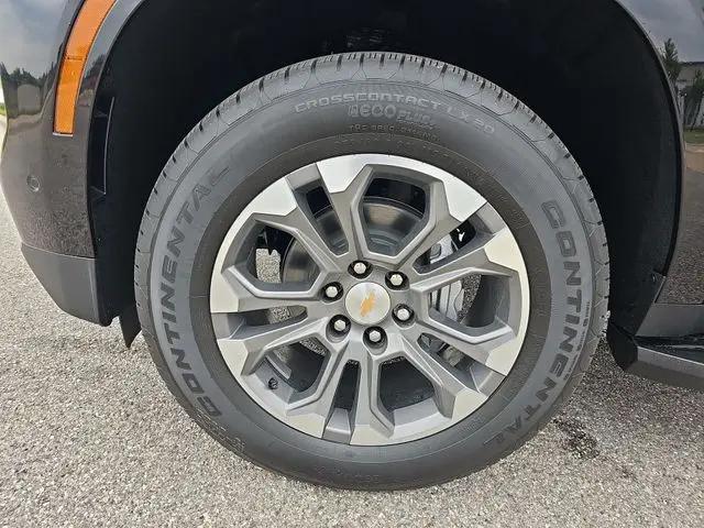 2026 Chevrolet Suburban LS, 4WD