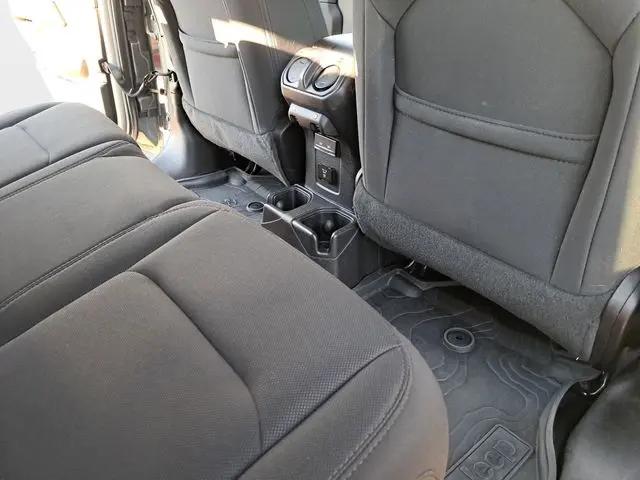 2022 Jeep Wrangler Unlimited Sahara 4x4
