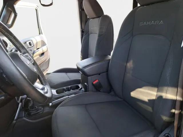 2022 Jeep Wrangler Unlimited Sahara 4x4
