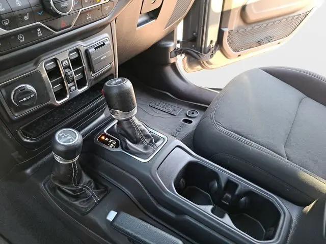 2022 Jeep Wrangler Unlimited Sahara 4x4