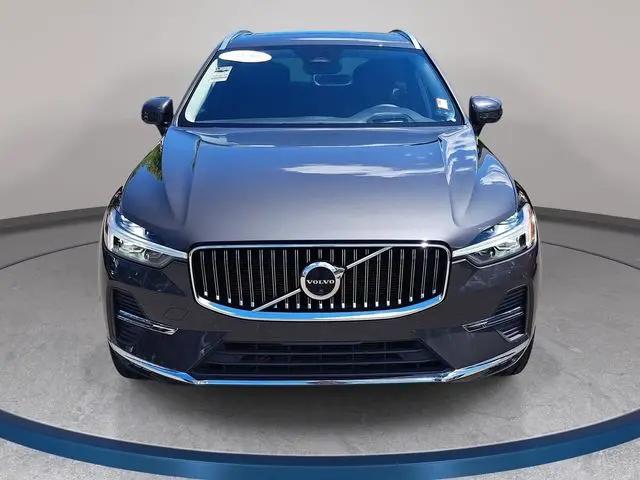 2023 Volvo XC60 B5 Ultimate Bright Theme