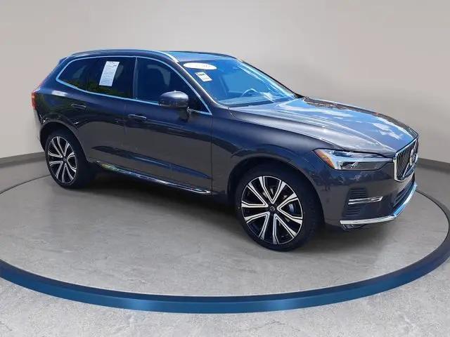 2023 Volvo XC60 B5 Ultimate Bright Theme