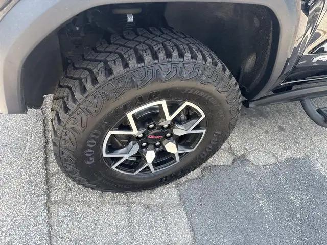 2023 GMC Canyon 4WD Crew Cab Short Box AT4X