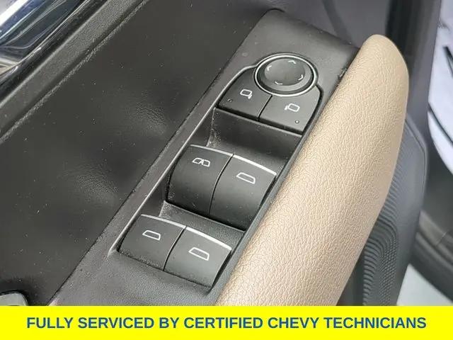 2023 GMC Canyon 4WD Crew Cab Short Box Denali
