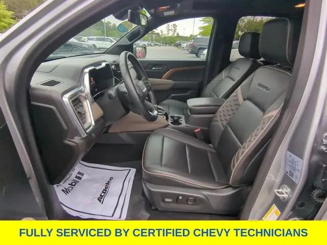 2023 GMC Canyon 4WD Crew Cab Short Box Denali