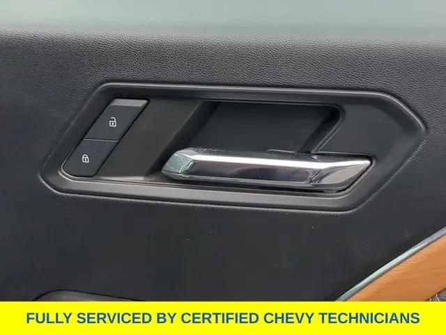 2023 GMC Canyon 4WD Crew Cab Short Box Denali