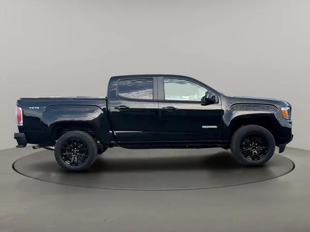 2022 GMC Canyon 4WD Crew Cab Short Box Elevation