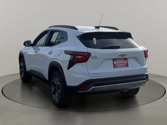 2025 Chevrolet Trax FWD LT