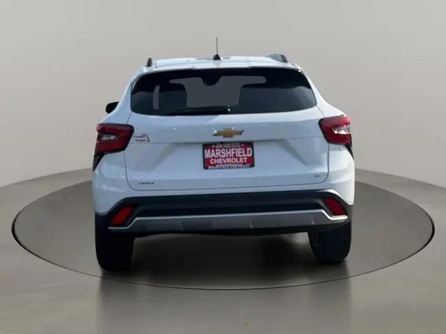 2025 Chevrolet Trax FWD LT