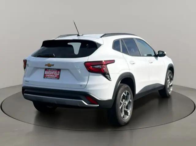 2025 Chevrolet Trax FWD LT
