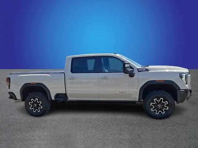 2026 GMC Sierra 2500HD Crew Cab, Standard Bed, AT4X, 4WD