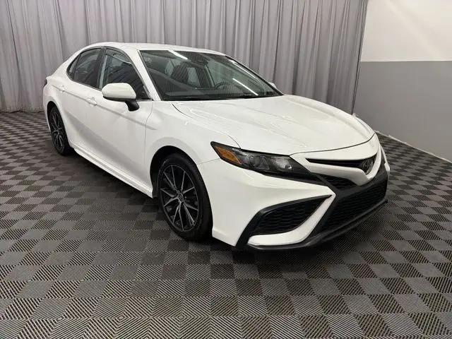 2021 Toyota Camry SE Nightshade Edition