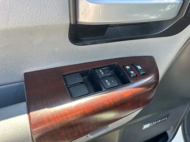2013 Toyota Sequoia Platinum 5.7L V8