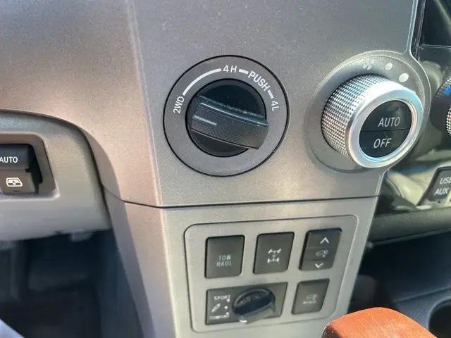 2013 Toyota Sequoia Platinum 5.7L V8
