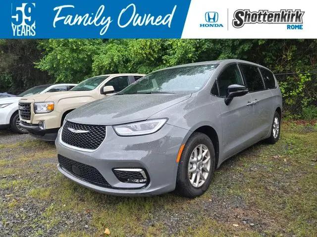 2025 Chrysler Pacifica Select for sale in Rome, GA