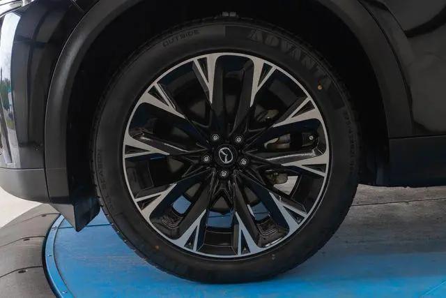 2024 Mazda X-90 Premium