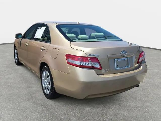 2010 Toyota Camry LE