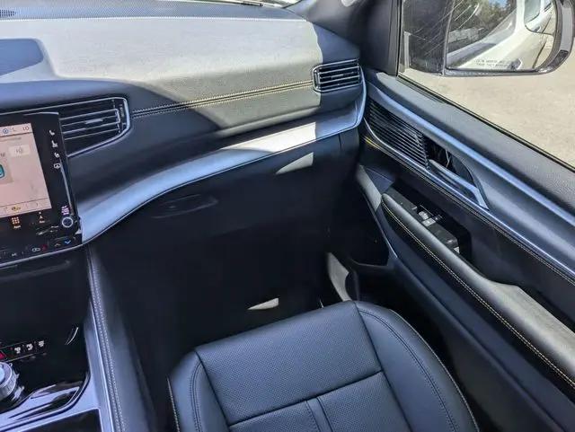 2026 Jeep Grand Wagoneer 4x4