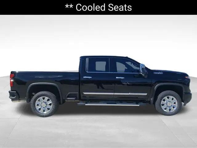 2025 Chevrolet Silverado 2500HD 4WD Crew Cab Standard Bed High Country