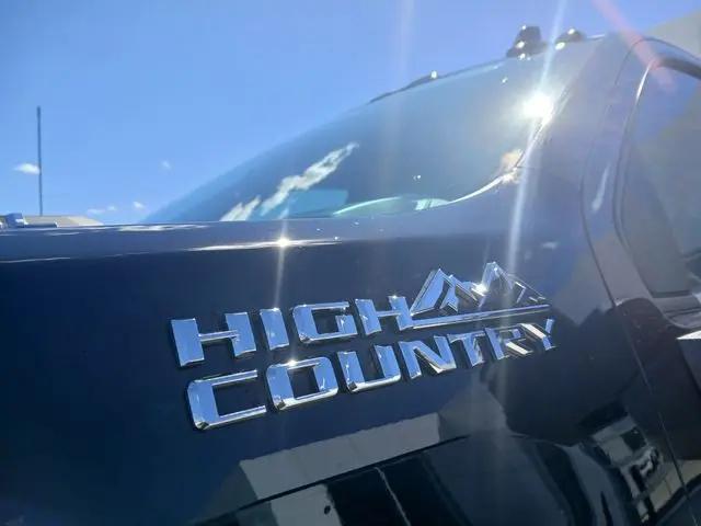2025 Chevrolet Silverado 2500HD 4WD Crew Cab Standard Bed High Country