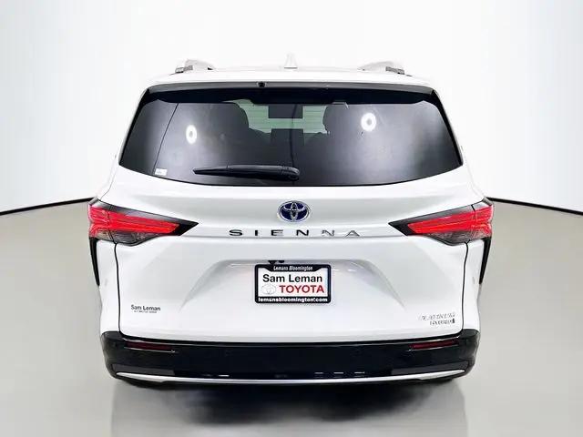 2022 Toyota Sienna Platinum