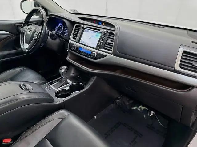 2017 Toyota Highlander XLE