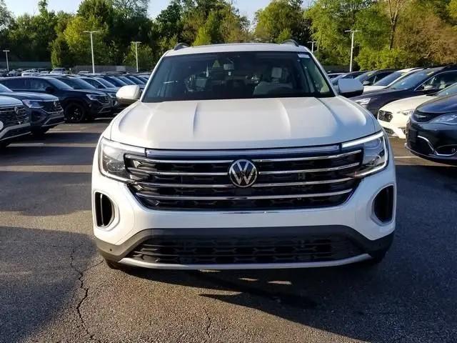 2026 Volkswagen Atlas SE with Technology