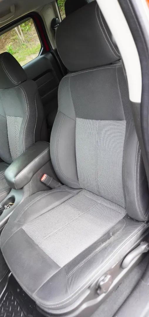2009 HUMMER H3T H3T Luxury