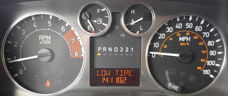 2009 HUMMER H3T H3T Luxury