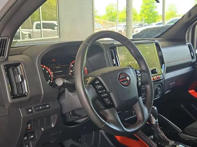 2025 Nissan Frontier Crew Cab PRO-4X 4x4