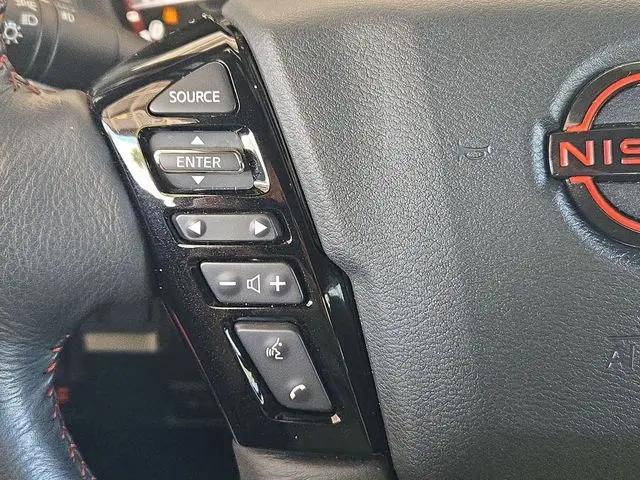 2025 Nissan Frontier Crew Cab PRO-4X 4x4