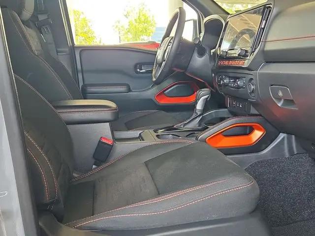 2025 Nissan Frontier Crew Cab PRO-4X 4x4