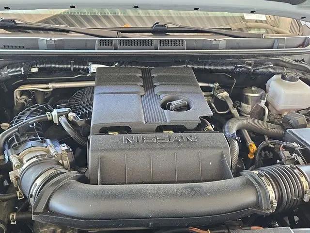 2025 Nissan Frontier Crew Cab PRO-4X 4x4