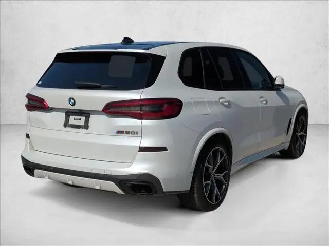 2020 BMW X5 M50i