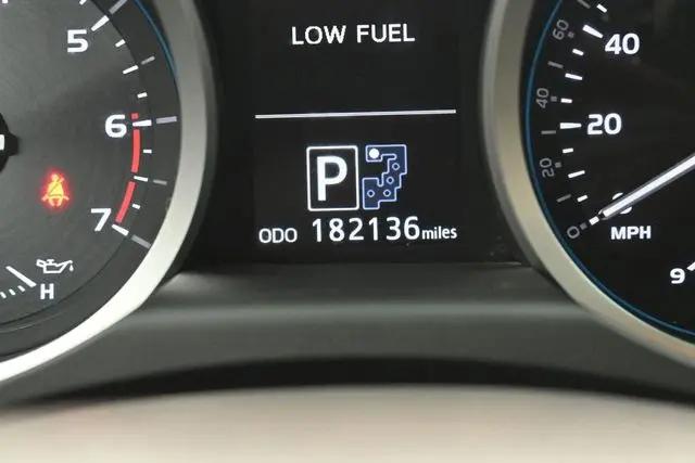 2013 Toyota Land Cruiser V8