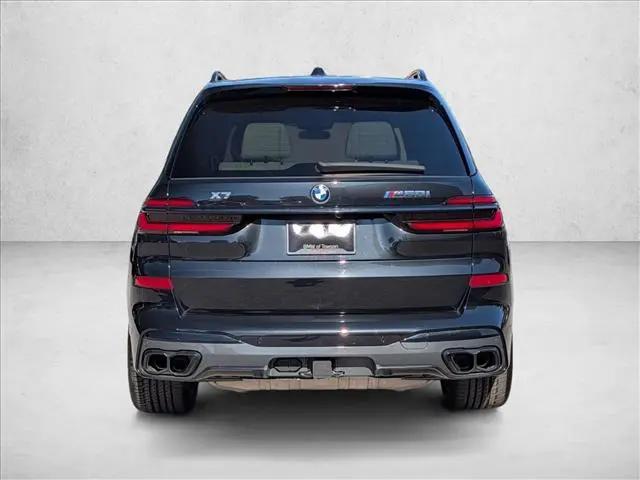 2025 BMW X7 M60i