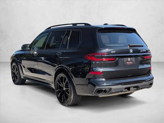 2025 BMW X7 M60i
